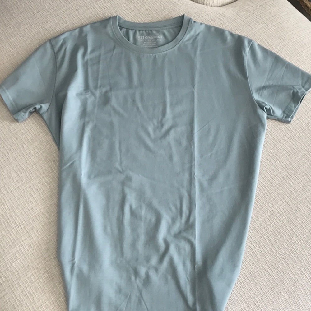 Men's Light Blue T-Shirt. NEW
